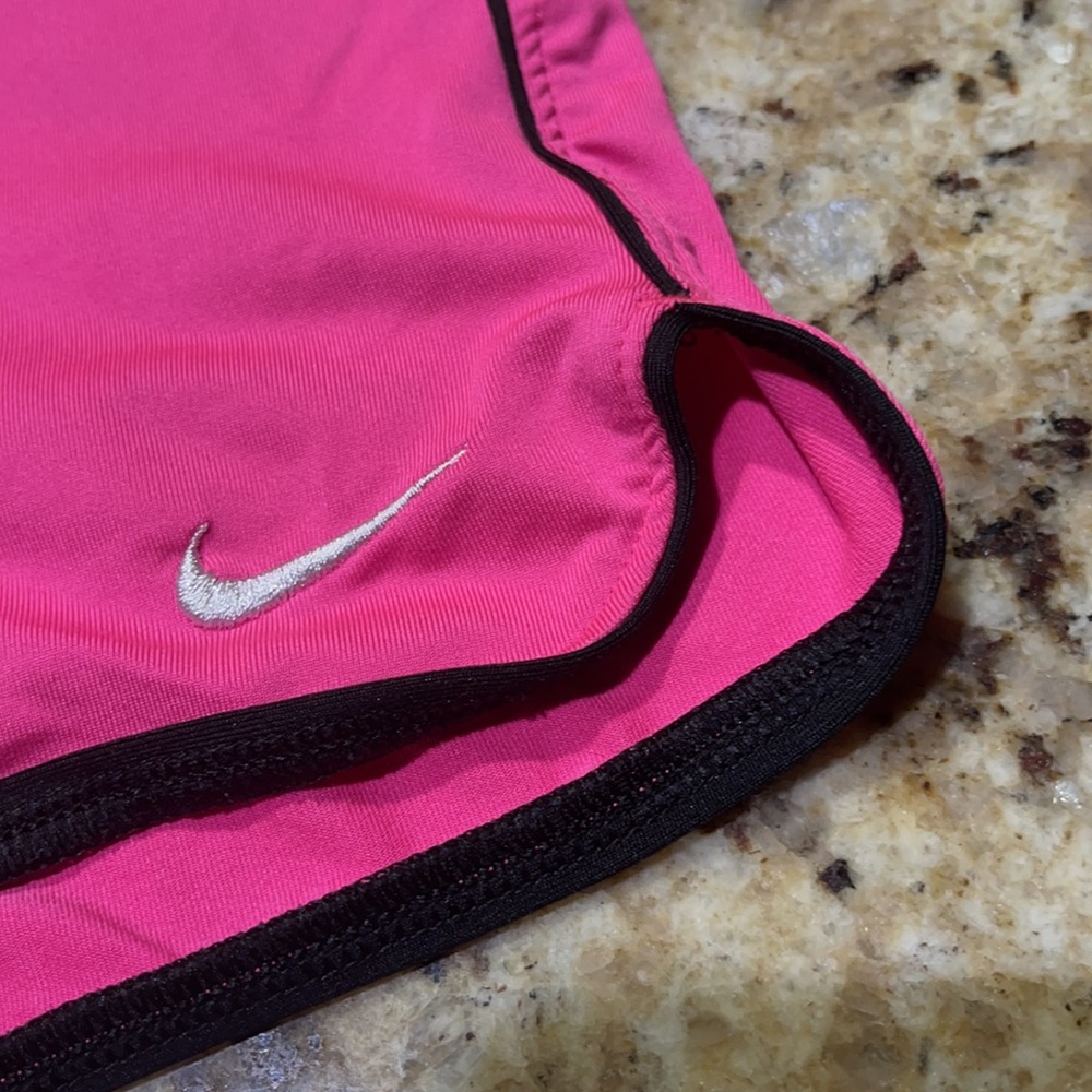Nike shorts - Picture 2 of 13